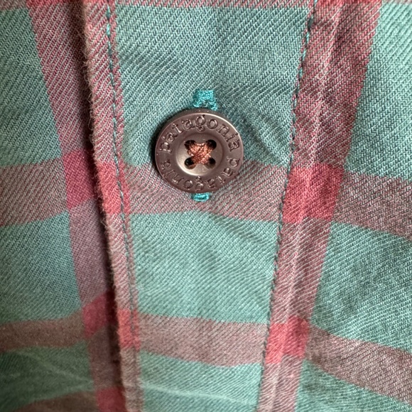 EUC Patagonia Long-Sleeved Pima Cotton Shirt, Blue/Red plaid, size L - Picture 4 of 7